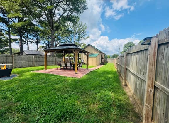 Lake Guntersville Cabin | Pet Friendly & Fenced Yard | Fire Pit | Near Boat Ramp - The Lucky Lodge - Image 5